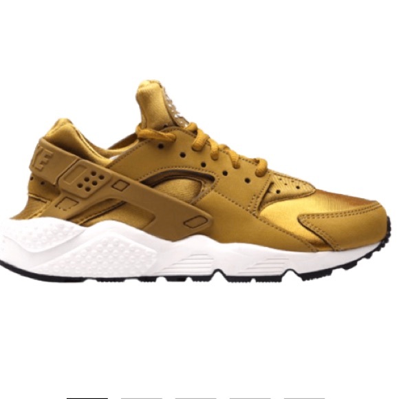 nike huarache bronzine